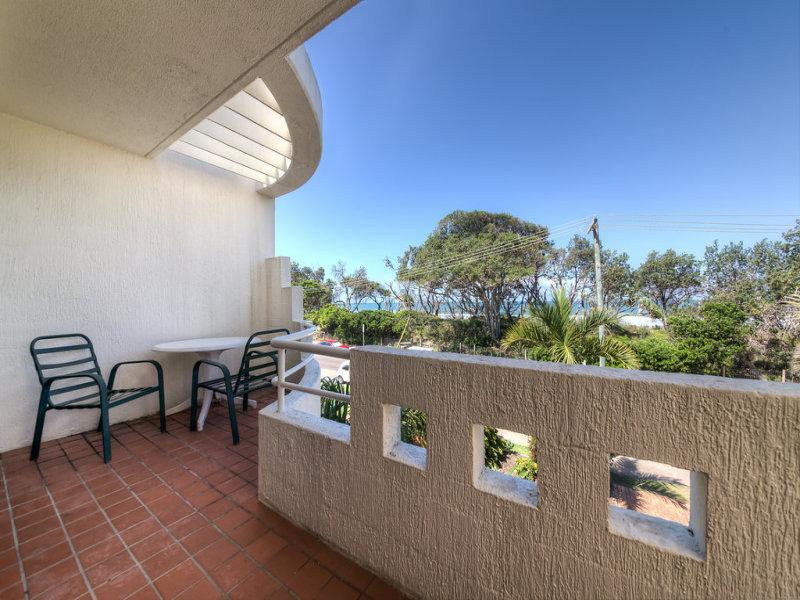 Camargue Beachfront Apartments Марукідор Екстер'єр фото