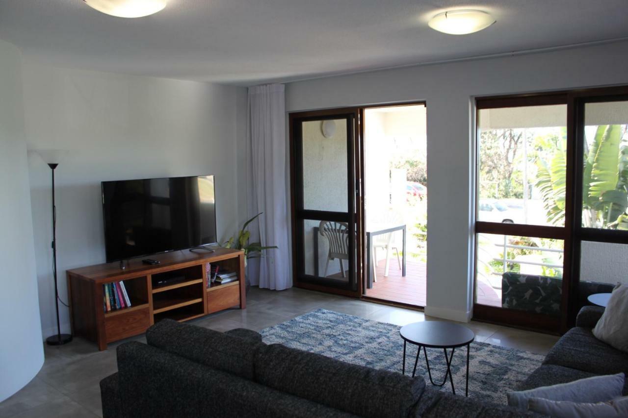 Camargue Beachfront Apartments Марукідор Екстер'єр фото